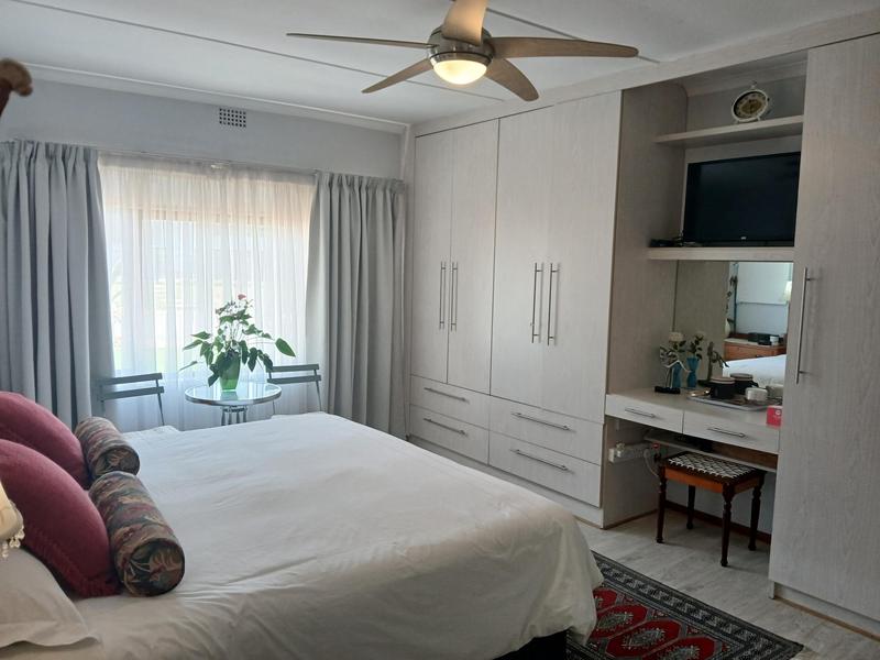 4 Bedroom Property for Sale in Stilbaai Wes Western Cape